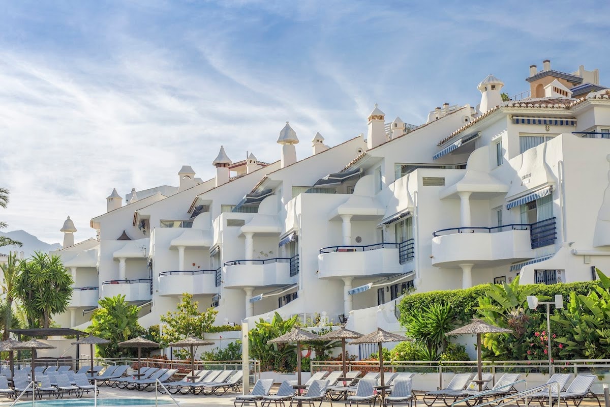Sahara Sunset — destination wedding venue in Málaga, Spain