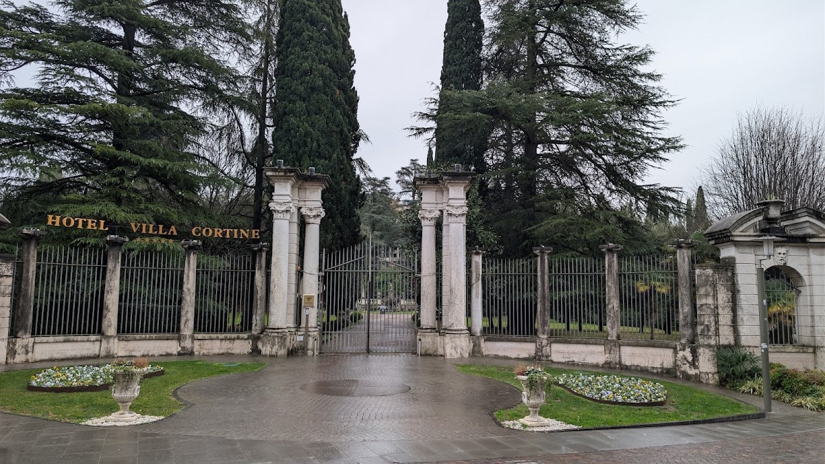 Villa Cortine — destination wedding venue in 25019 Sirmione BS, Italy