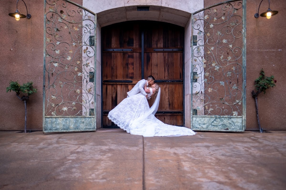 An Everlasting Moment — wedding planner in Pleasant Hill, USA