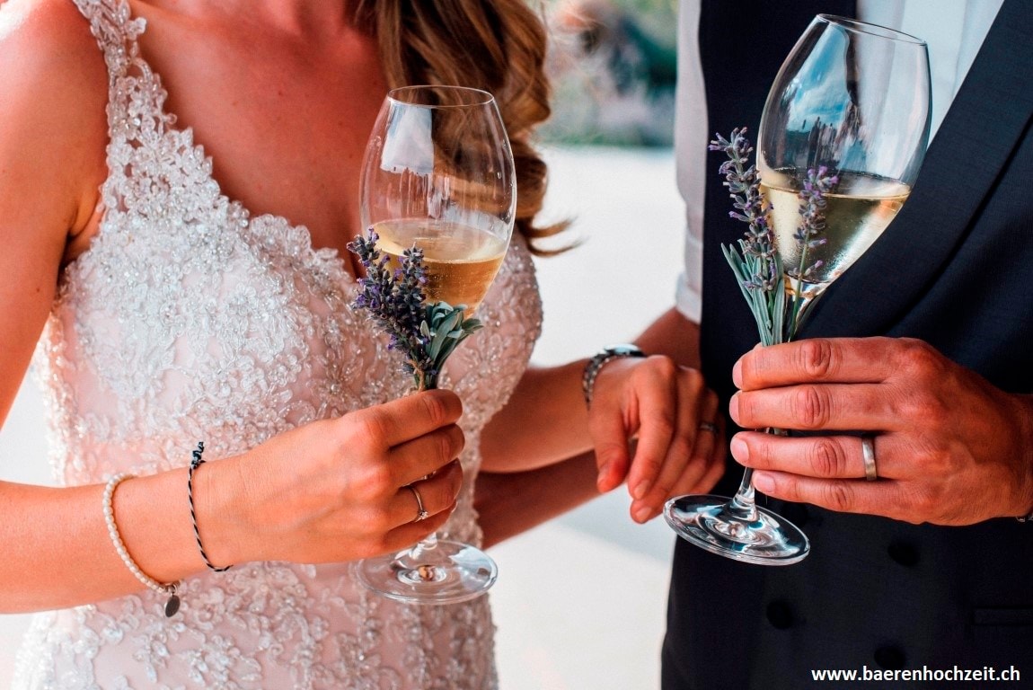 Baerenhochzeit - Hochzeitsplaner Winterthur | Wedding Planner | Fotobox | Hochzeits DJ | Destination Weddings | Events — wedding planner in Kyburg, Switzerland