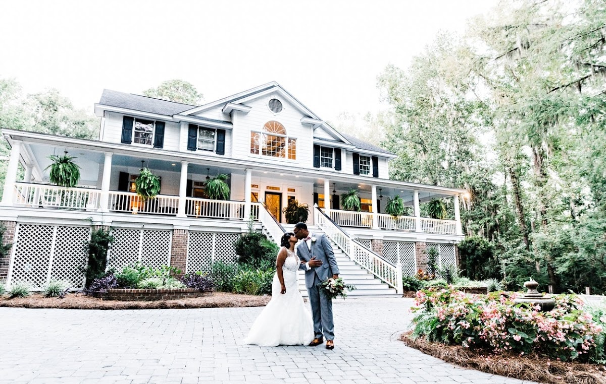 Coastal Vintage Events & Rentals — wedding planner in Savannah