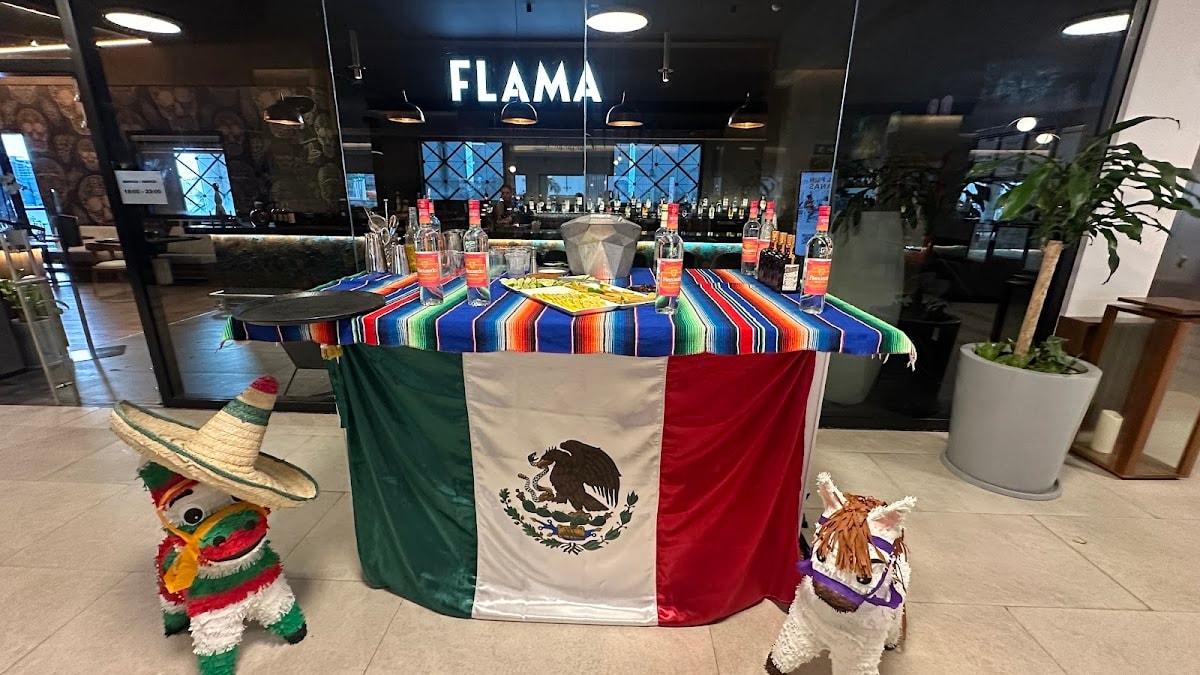 Craftshaker Mixology Barmovil — wedding planner in Cancun