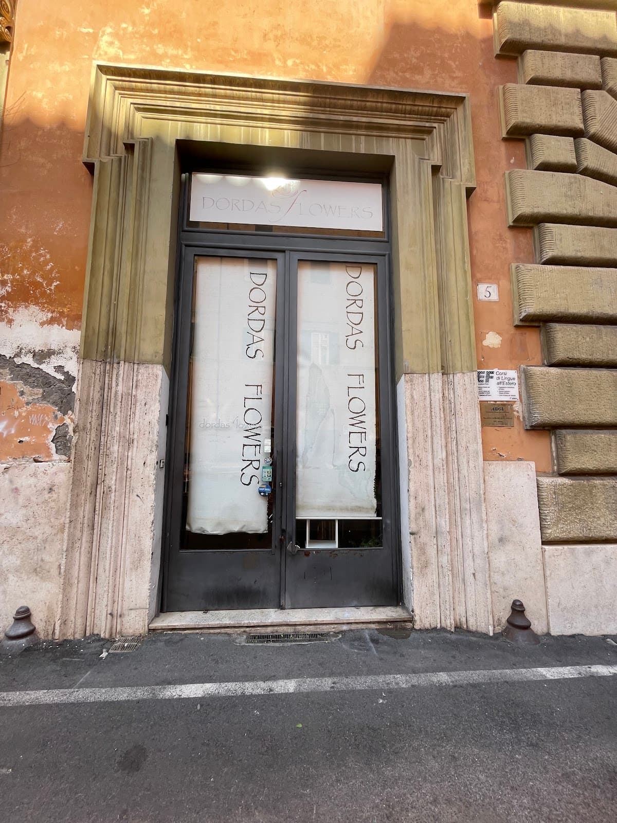 Dordas flowers — wedding florist in Rome