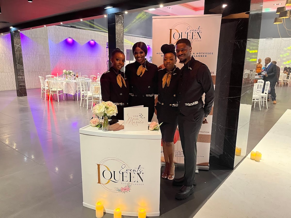 DQUEEN EVENTS, AGENCE DE SERVEURS et HÔTESSES, WEDDING PLANNER — wedding planner in Drancy, France