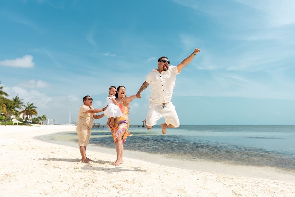 Estudio Fotográfico 11:11 Cancún — wedding photographer in Cancun