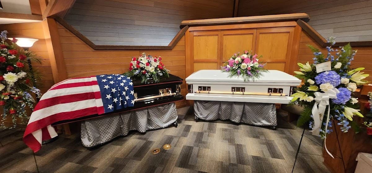 Gadies Flowers — wedding florist in Portland