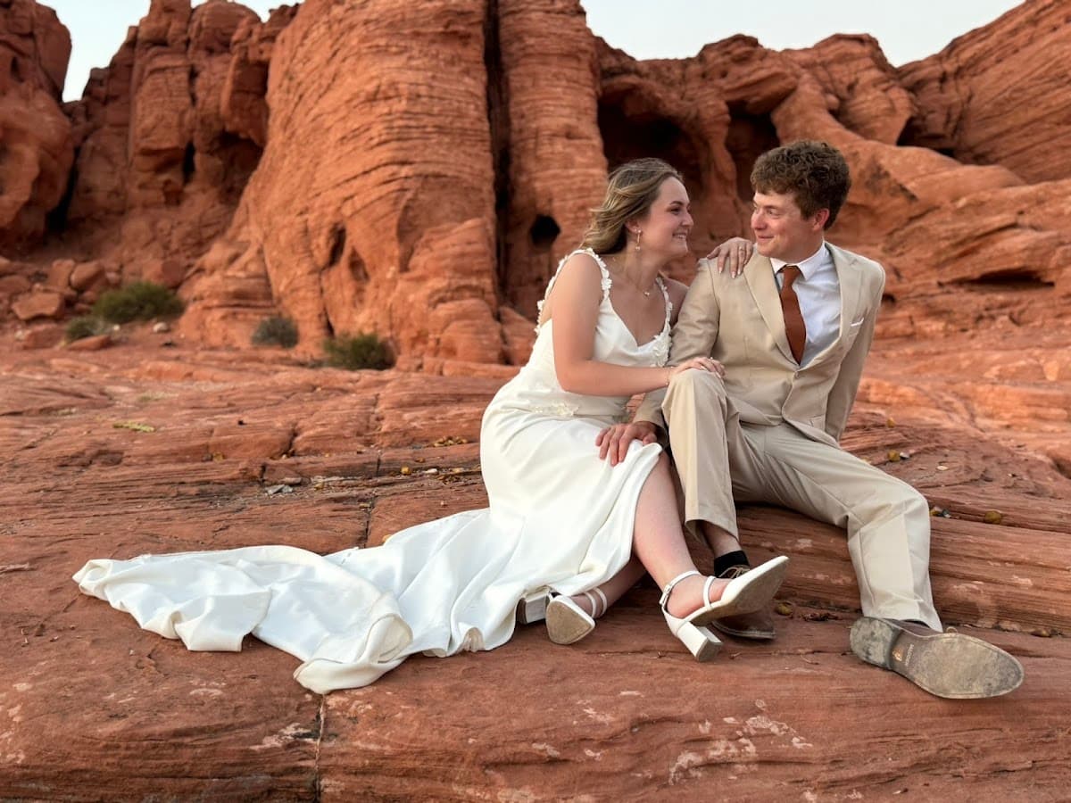 Lovelife Weddings ($49 Civil Ceremony) — wedding planner in Las Vegas, USA