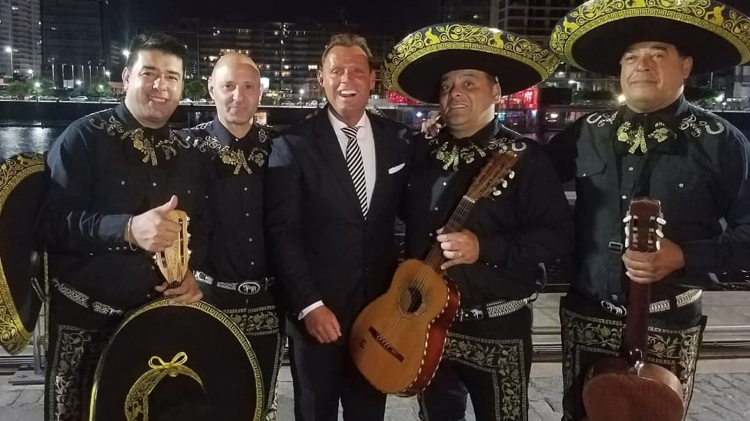 Mariachi Ases del Oeste — wedding planner in Buenos Aires