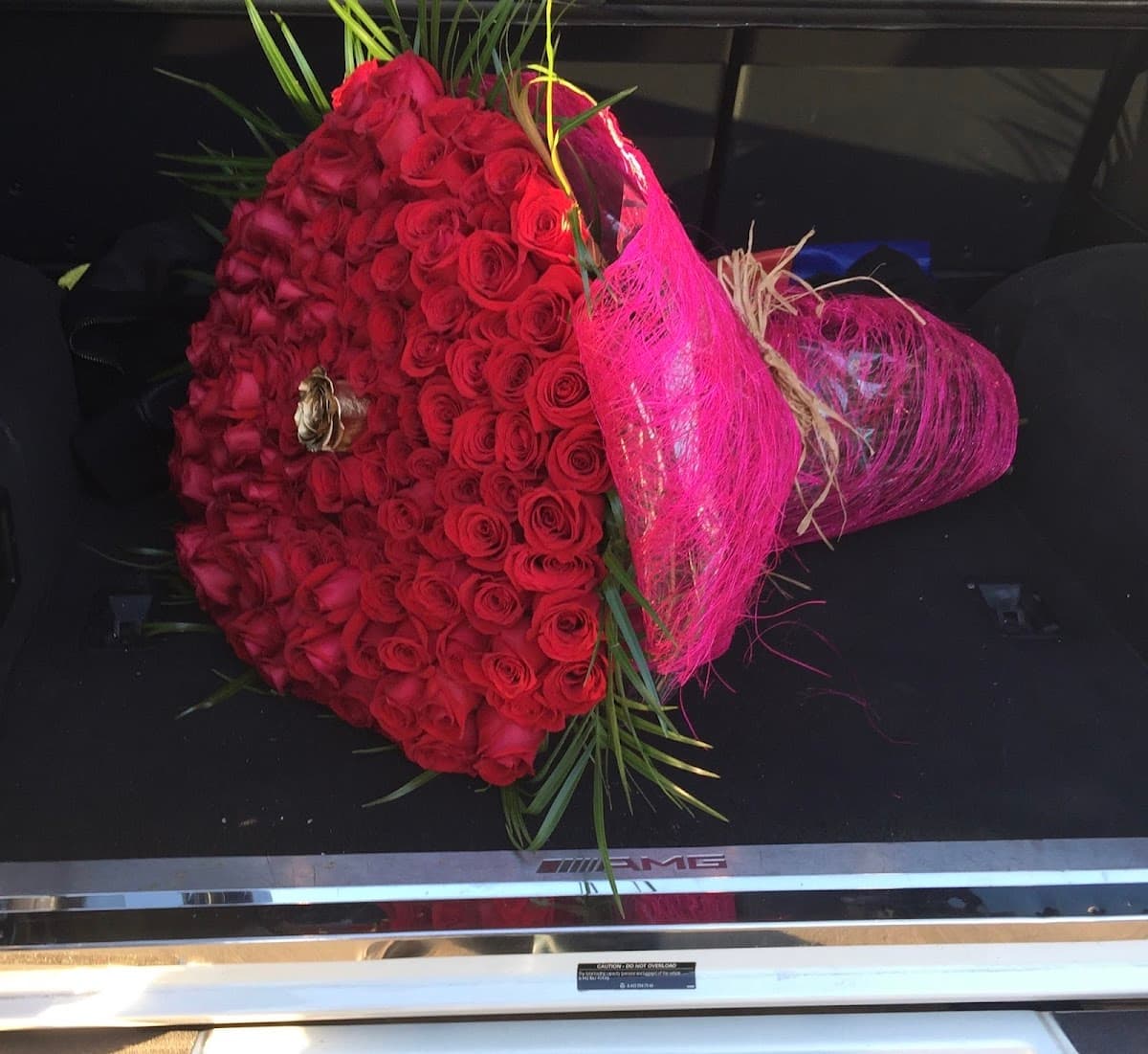 Million Roses Flowers — wedding florist in Los Angeles