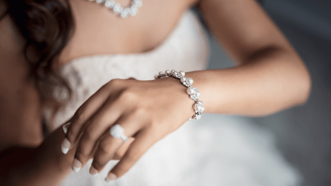 NWLifeShots — wedding photographer in Seattle