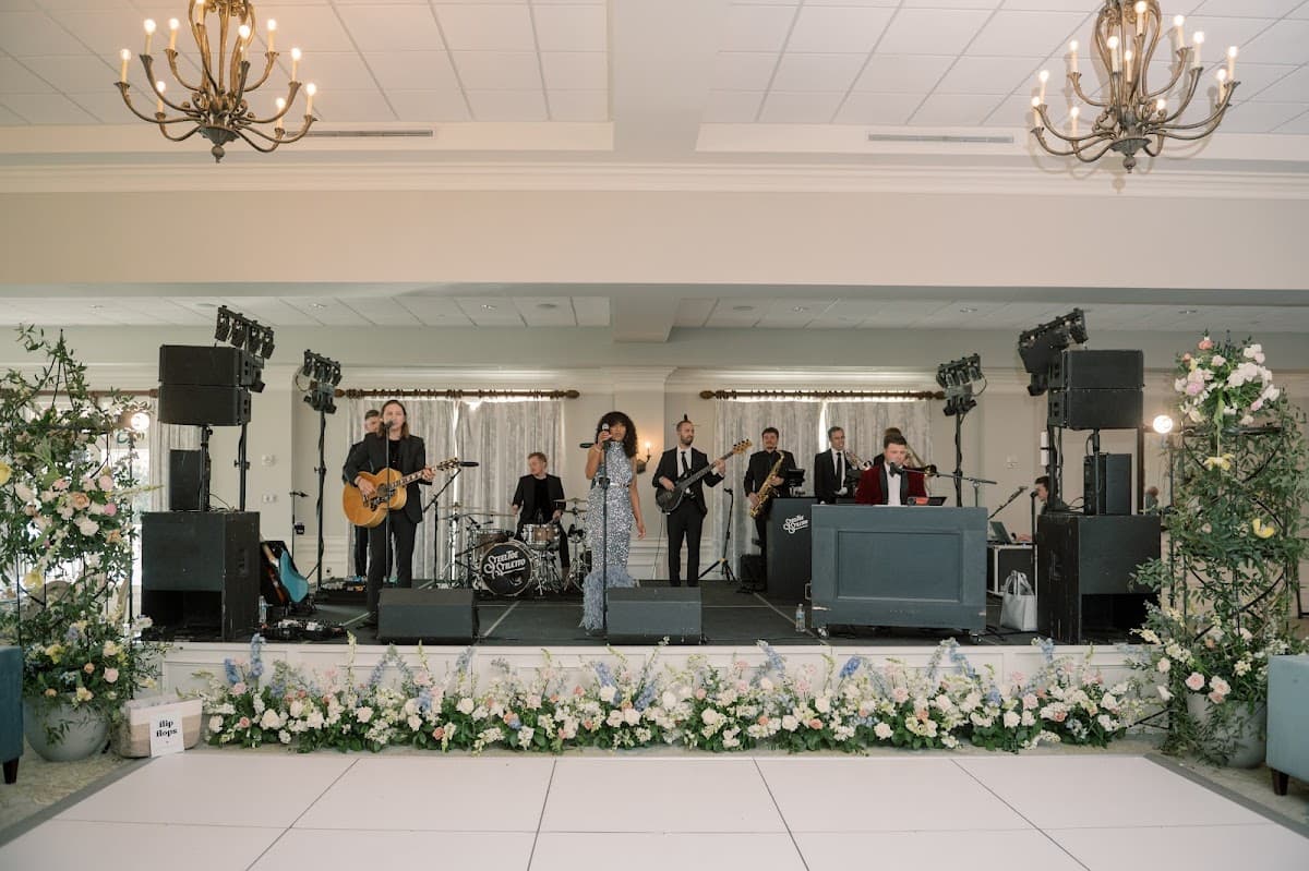 Petaloso — wedding florist in Charleston