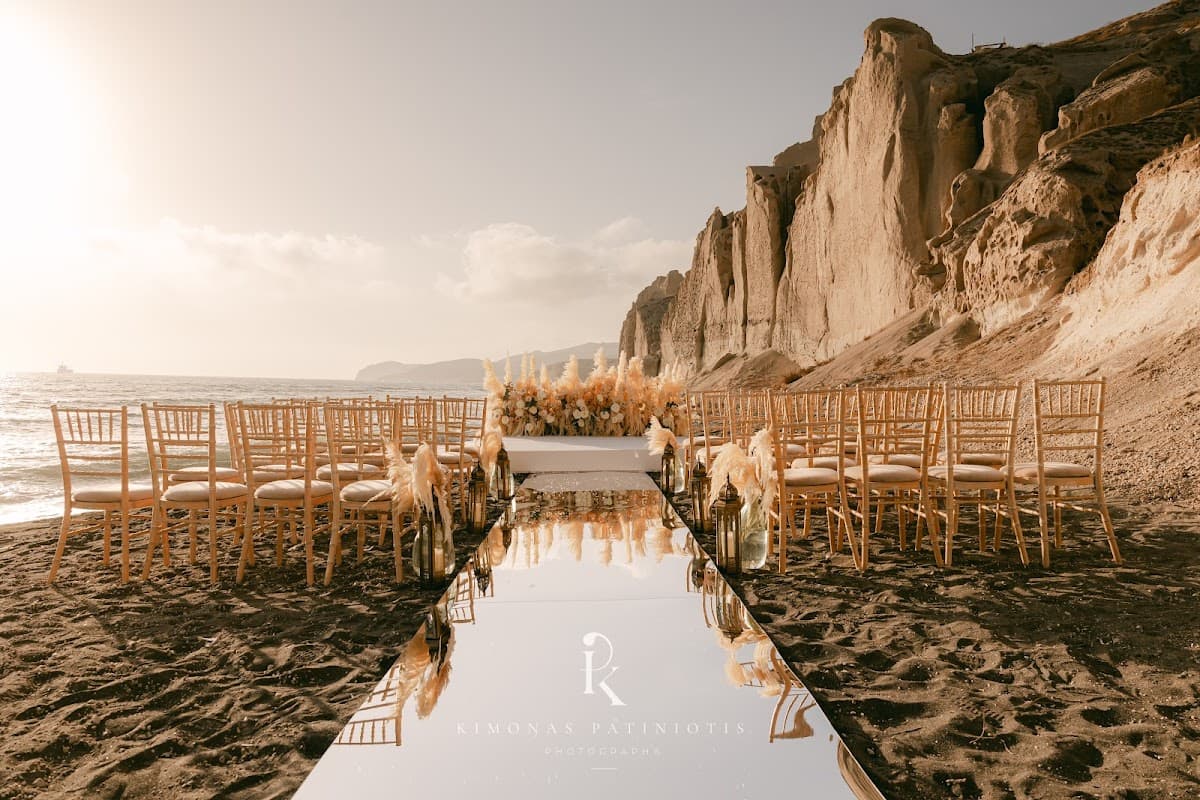 Poema Weddings & Events | Based In : Santorini 🇬🇷 - Athens 🇬🇷 - New York 🇺🇸 — wedding planner in Santorini
