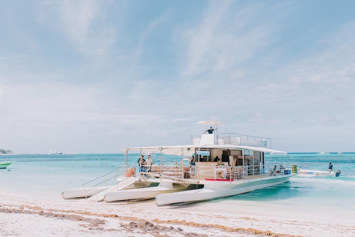 Sanael Wedding and Party Boat Punta Cana — wedding planner in Punta Cana
