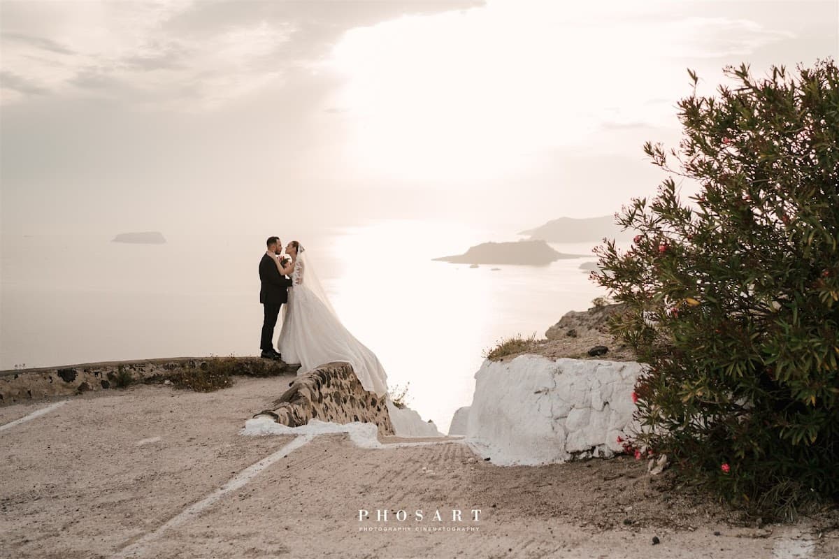 Sarah Carpenter Signature - Exclusive Weddings & Events — wedding planner in Santorini