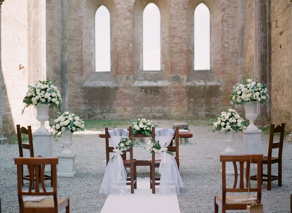 SK Travel Privé - Simona Kocúrová — wedding florist in Florence