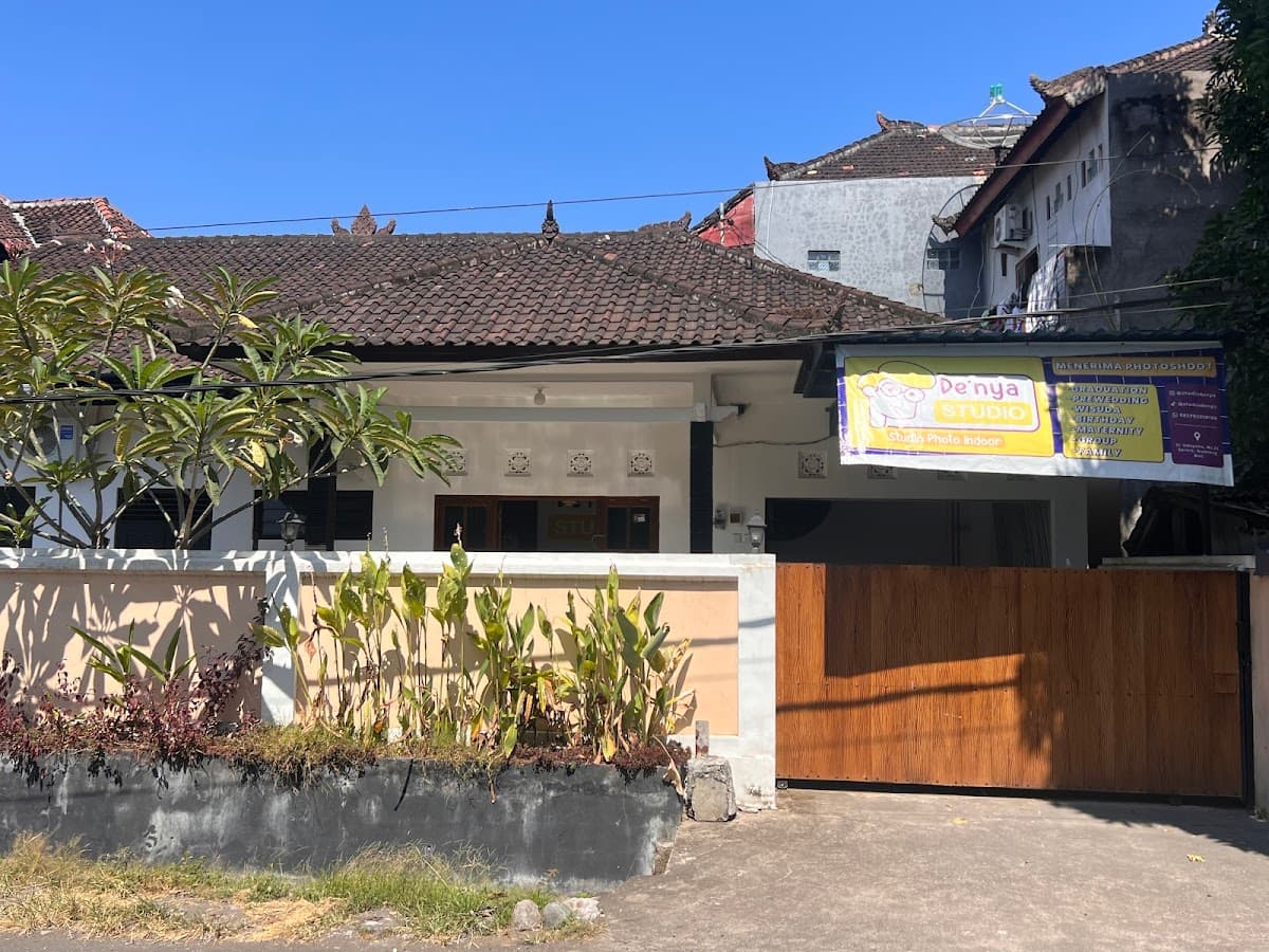 Studio Denya — wedding photographer in Bali