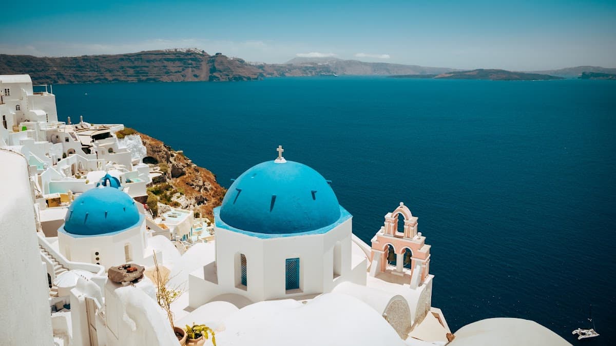 Thanos Rivios Photography — wedding photographer in Santorini