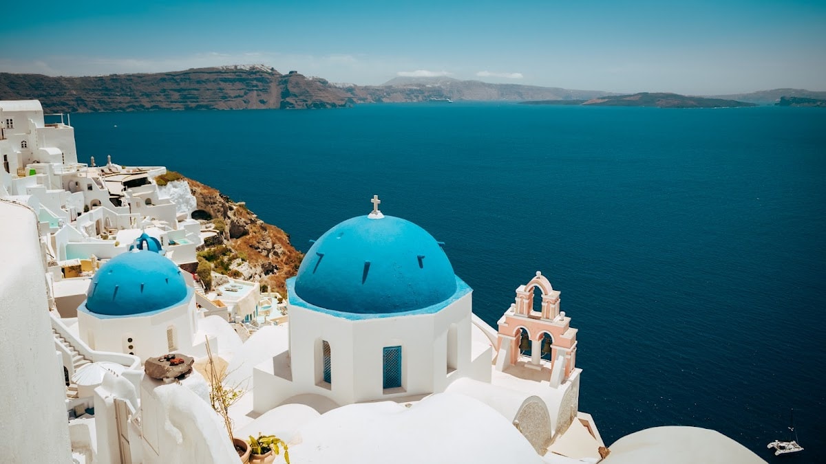 Thanos Rivios Photography — wedding photographer in Santorini