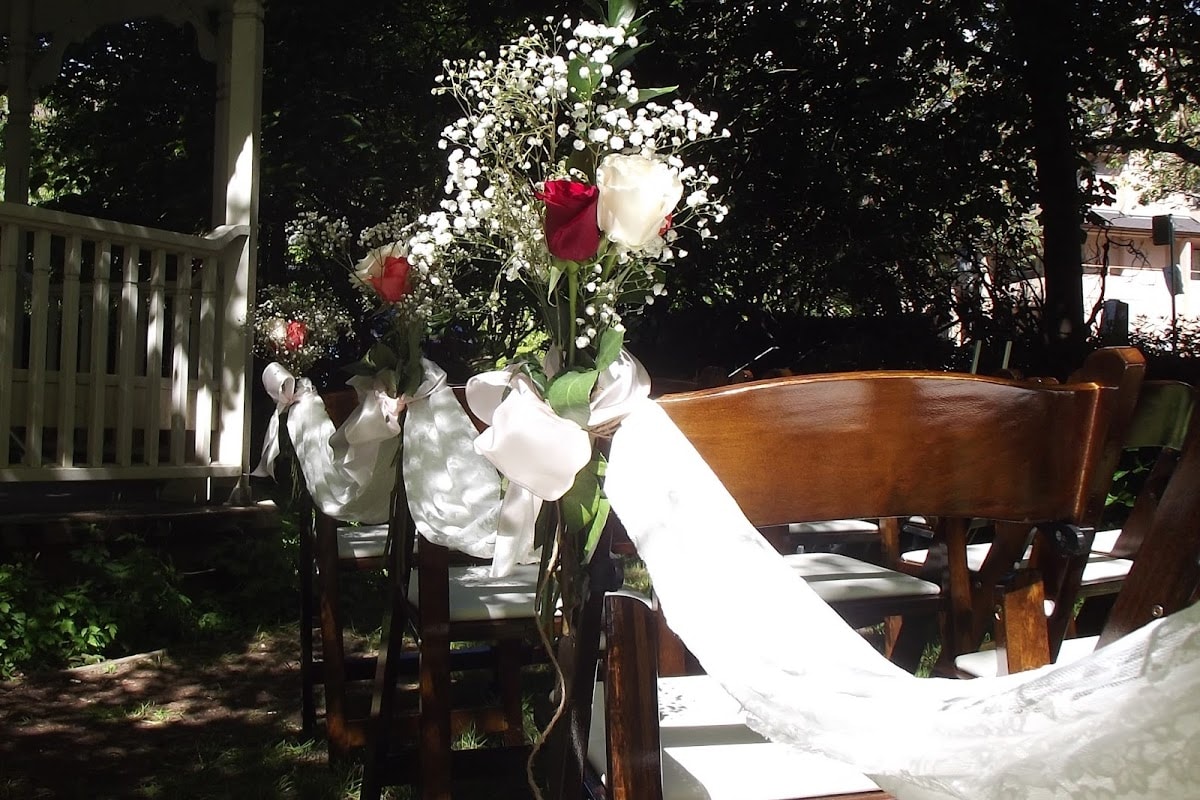ThistleBEA your wedding — wedding planner in Vancouver