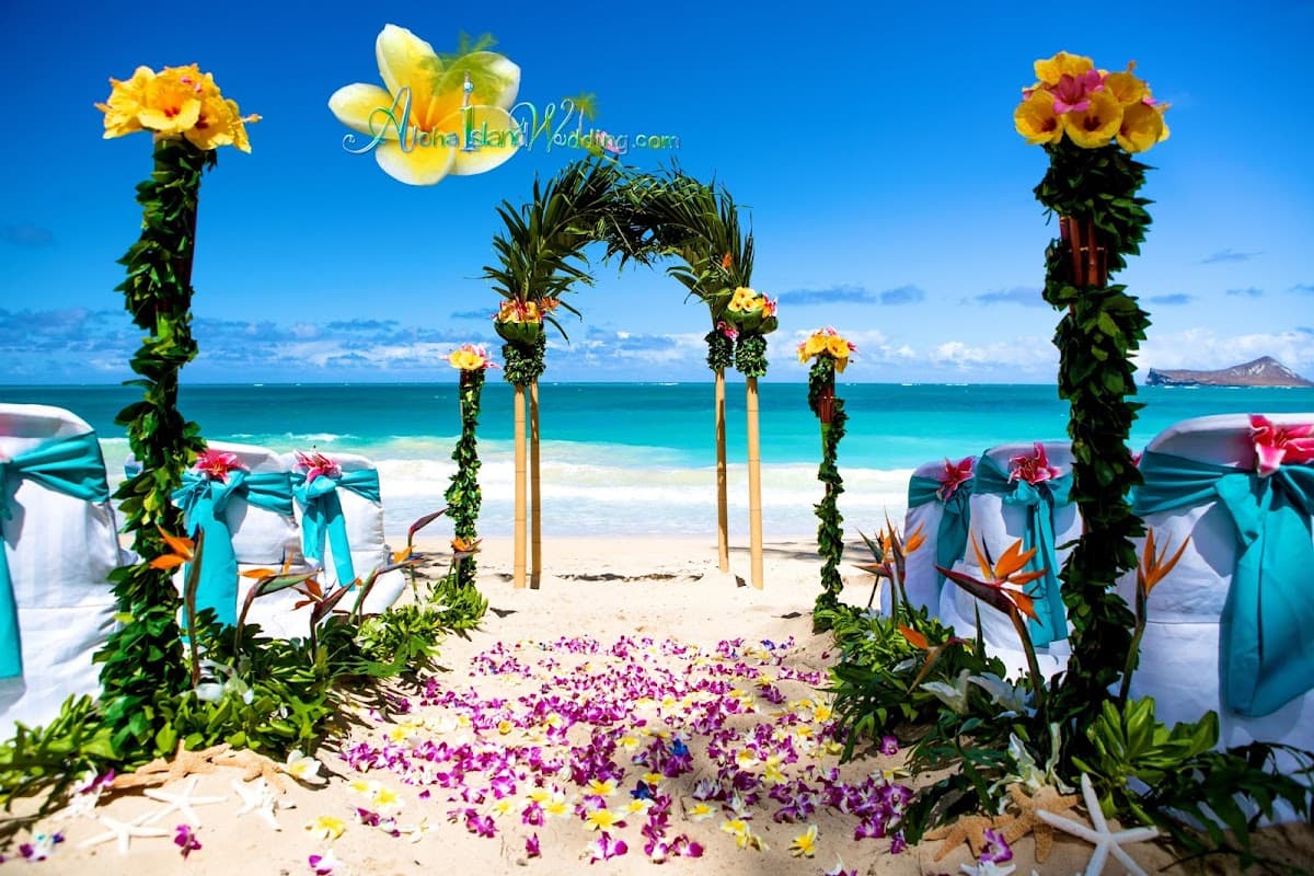 Wedding in Hawaii on the beach — wedding planner in Hawaii