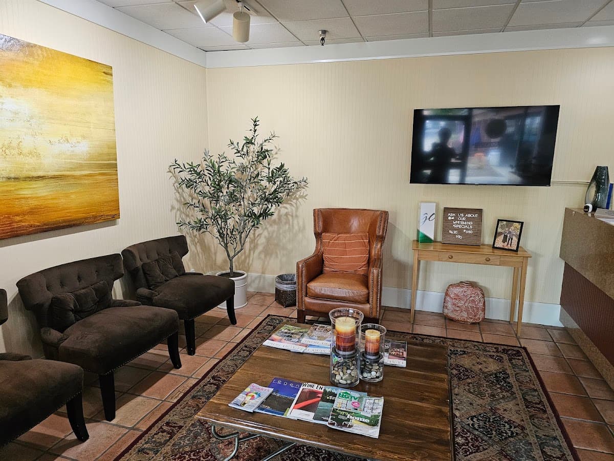 Williams Flower & Gift - Lake Oswego — wedding florist in Portland