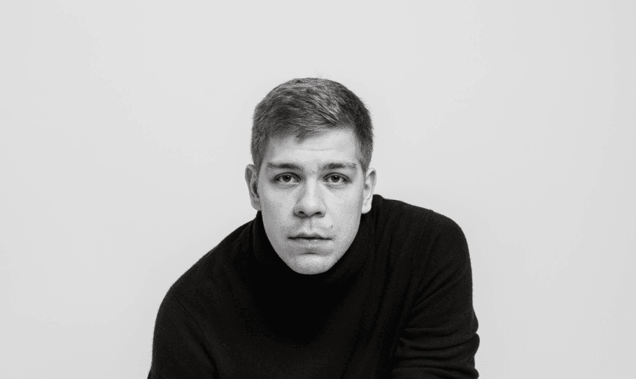 you self-portrait studio — wedding photographer in London