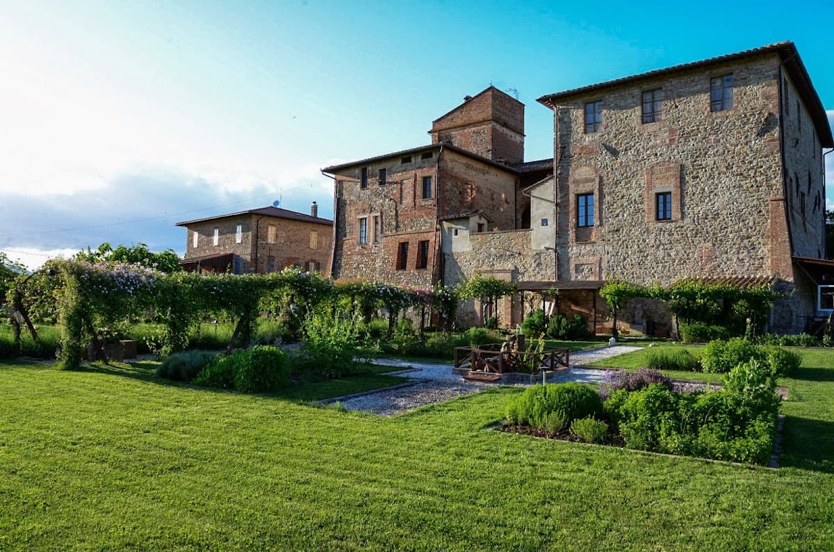 ABBAZIA SETTE FRATI - Agriturismo FRATRES di Annalisa Sposini — destination wedding venue in 06066 Pietrafitta PG, Italy