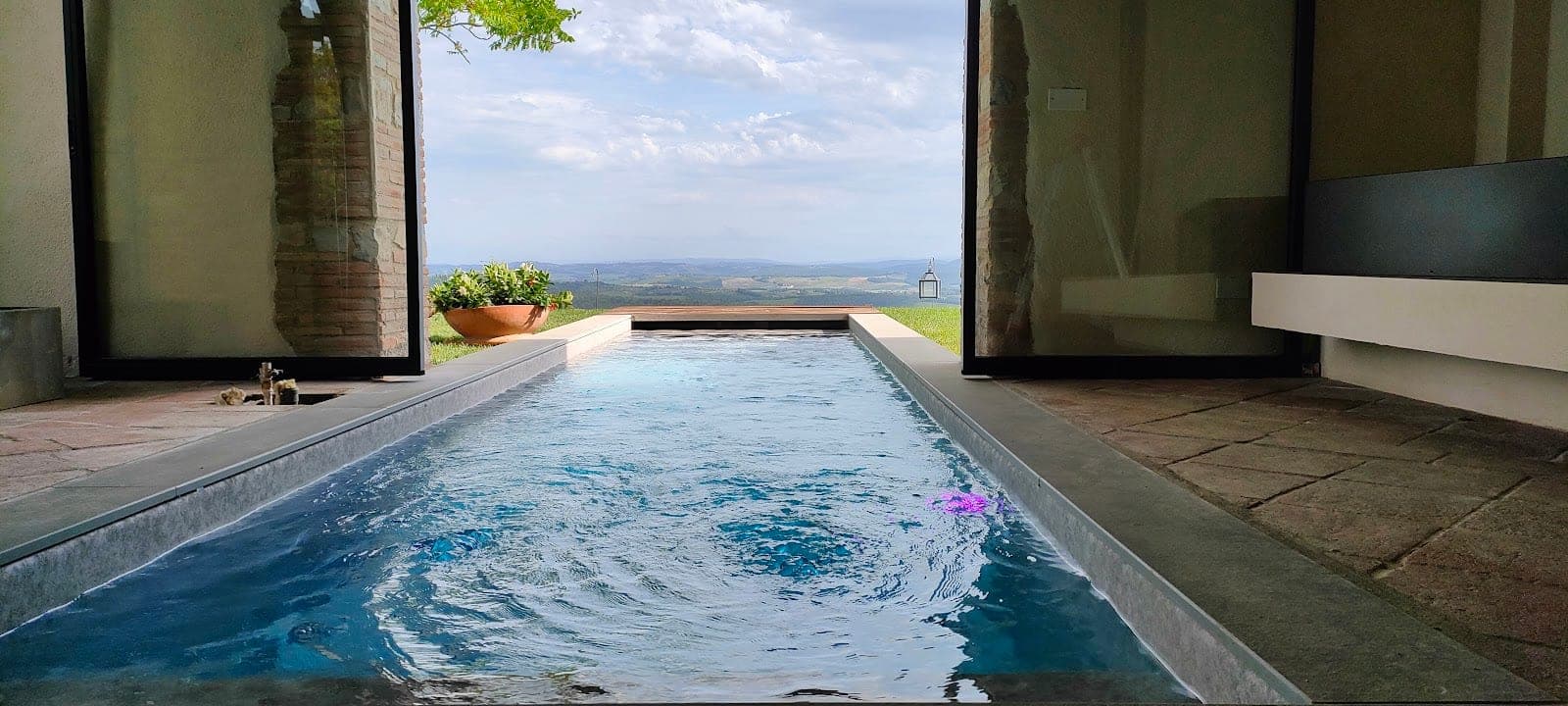 Swimming pool with a view of the Tuscan countryside