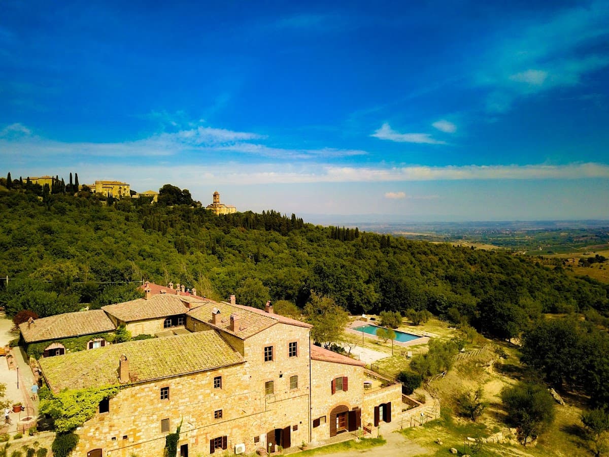 Agriturismo La Chiusa Tuscany: destination wedding venue in 53049 Montefollonico SI, Italy