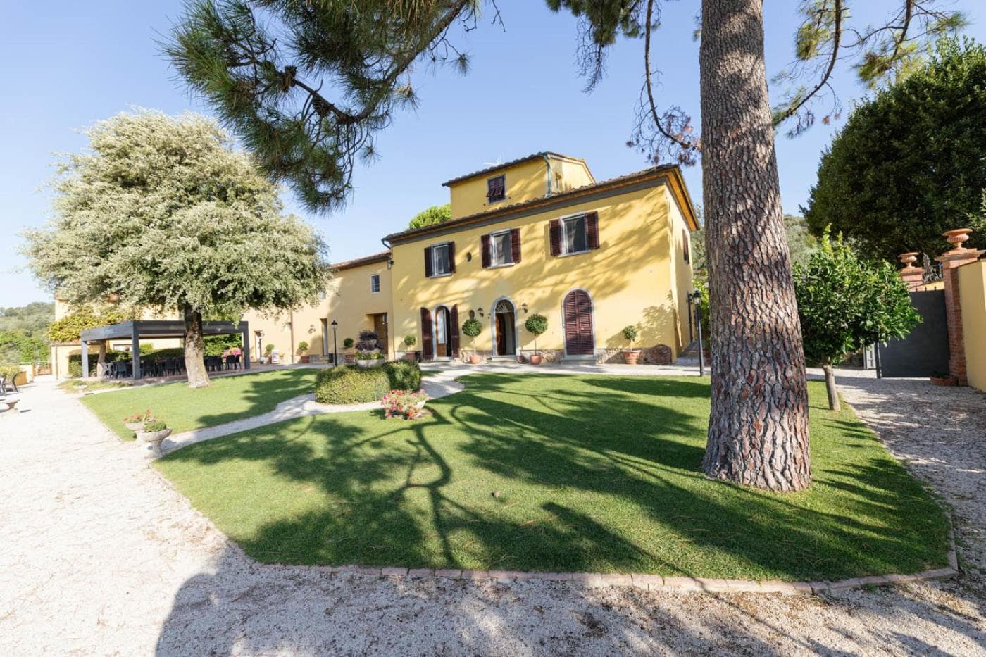 Agriturismo Villa Bracali, wedding venue in Serravalle Pistoiese, Italy