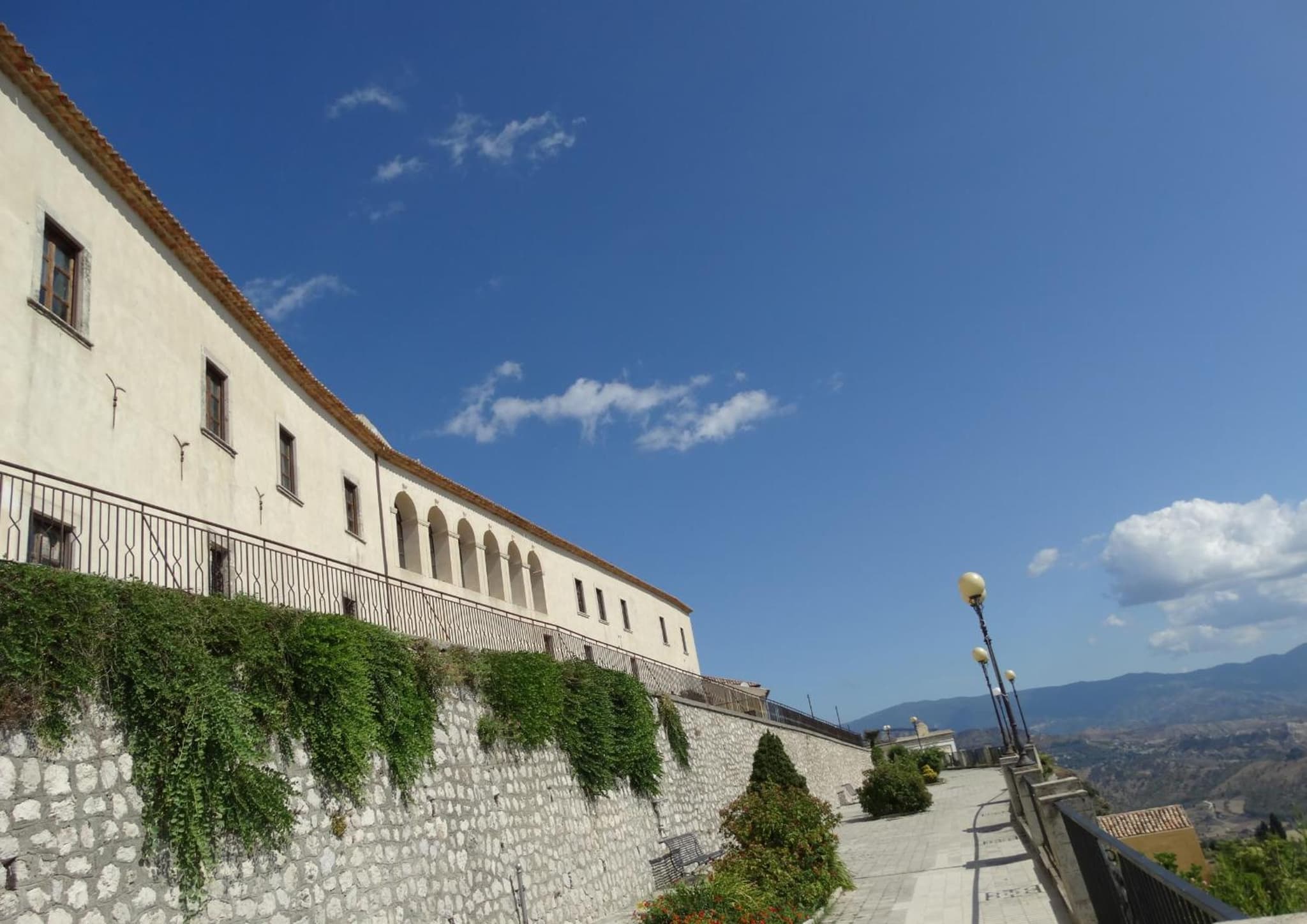 Albergo Palazzo Sant'Anna Gerace, wedding venue in Gerace, Italy