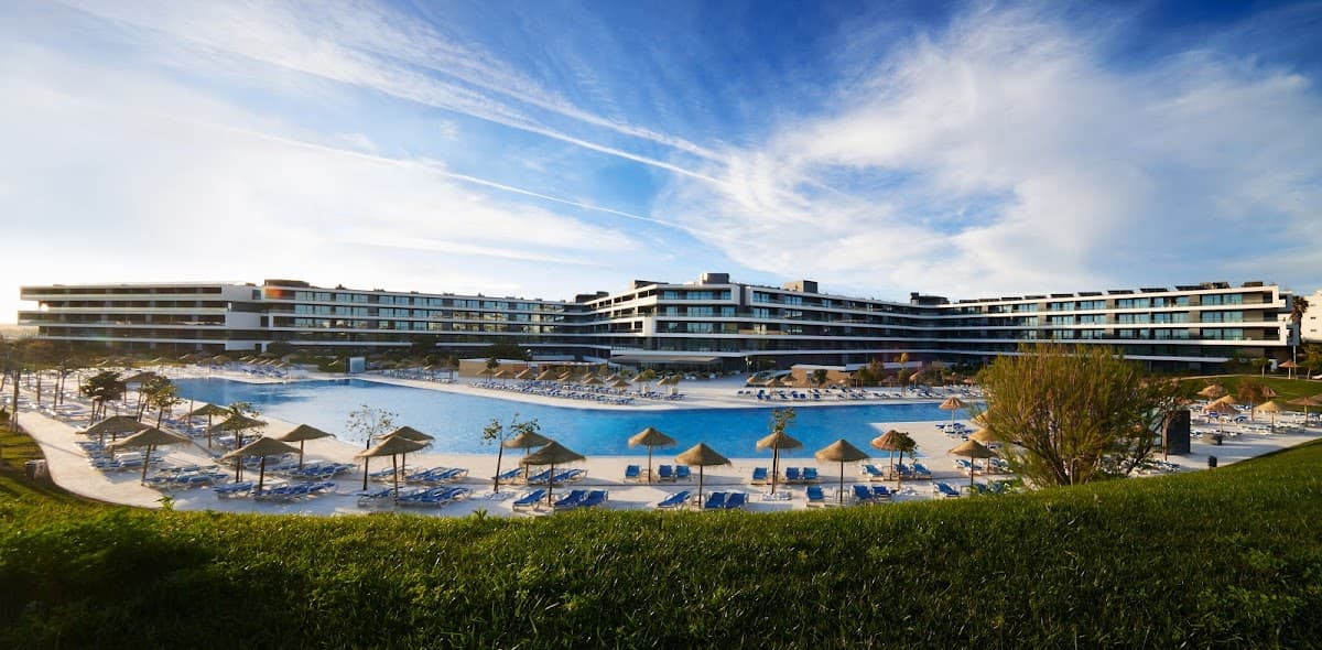 Alvor Baía Resort Hotel: destination wedding venue in 8500-001 Portimão, Portugal
