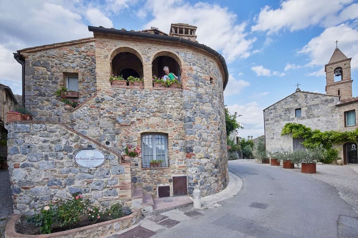 Antica Dimora: destination wedding venue in 53037 San Gimignano SI, Italy