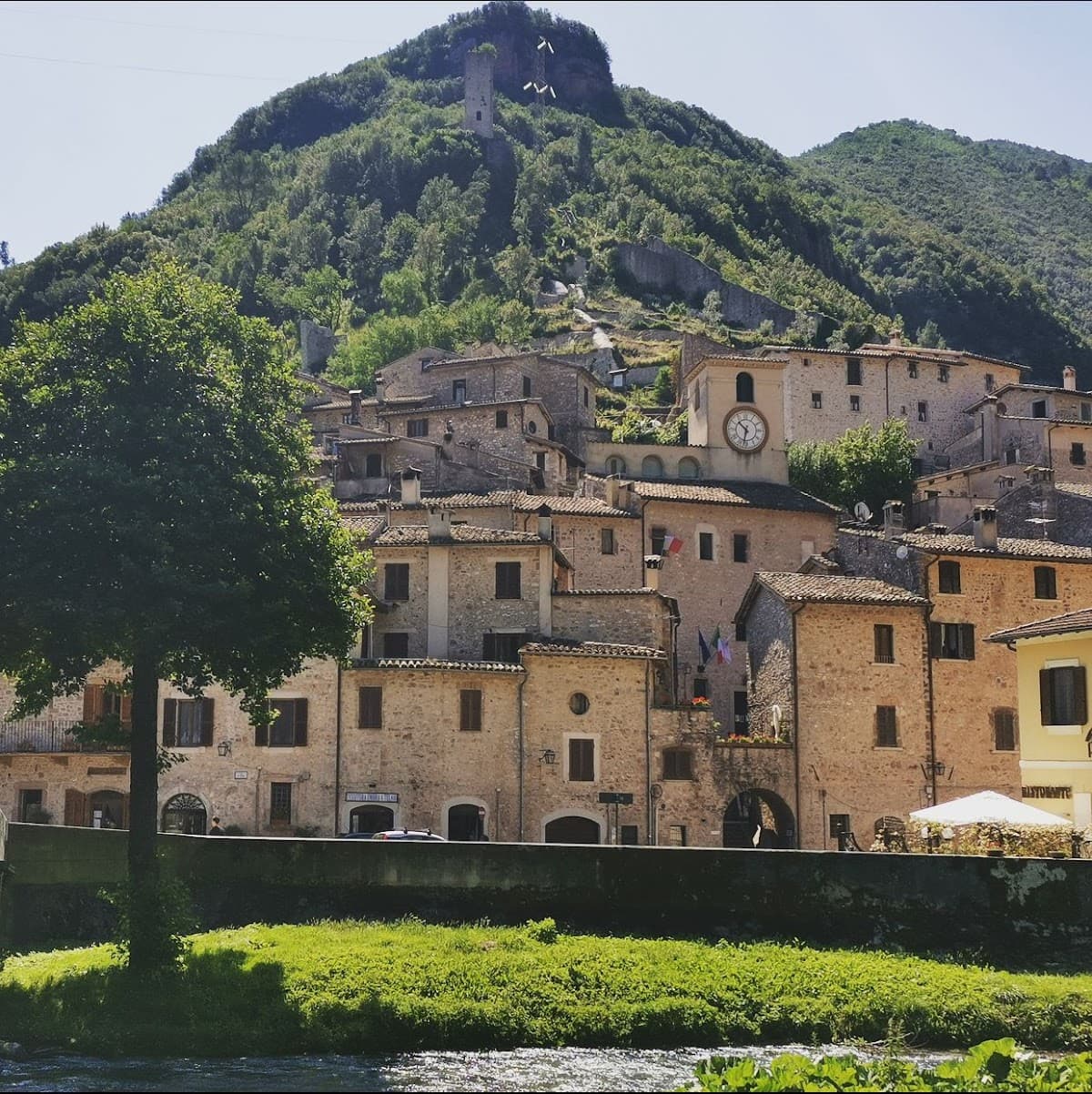 Antica Torre Del Nera: destination wedding venue in 06040 Scheggino PG, Italy
