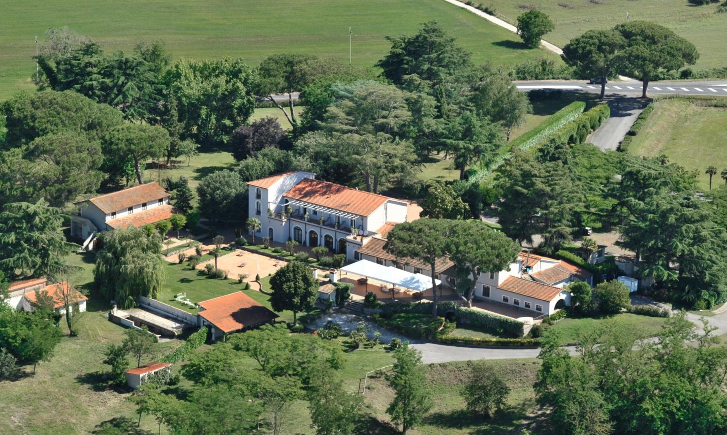 Antico Borgo di Sutri, wedding venue in Sutri, Italy