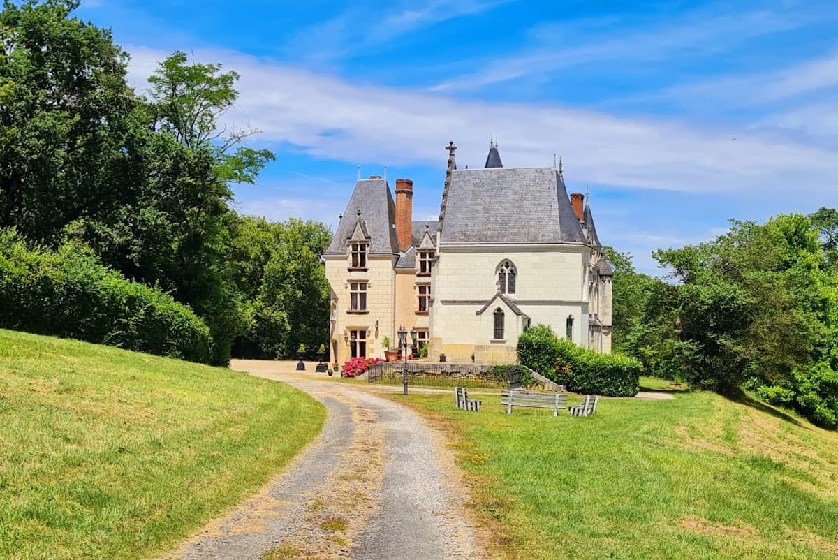 Area De Brou: destination wedding venue in 37800 Noyant-de-Touraine, France