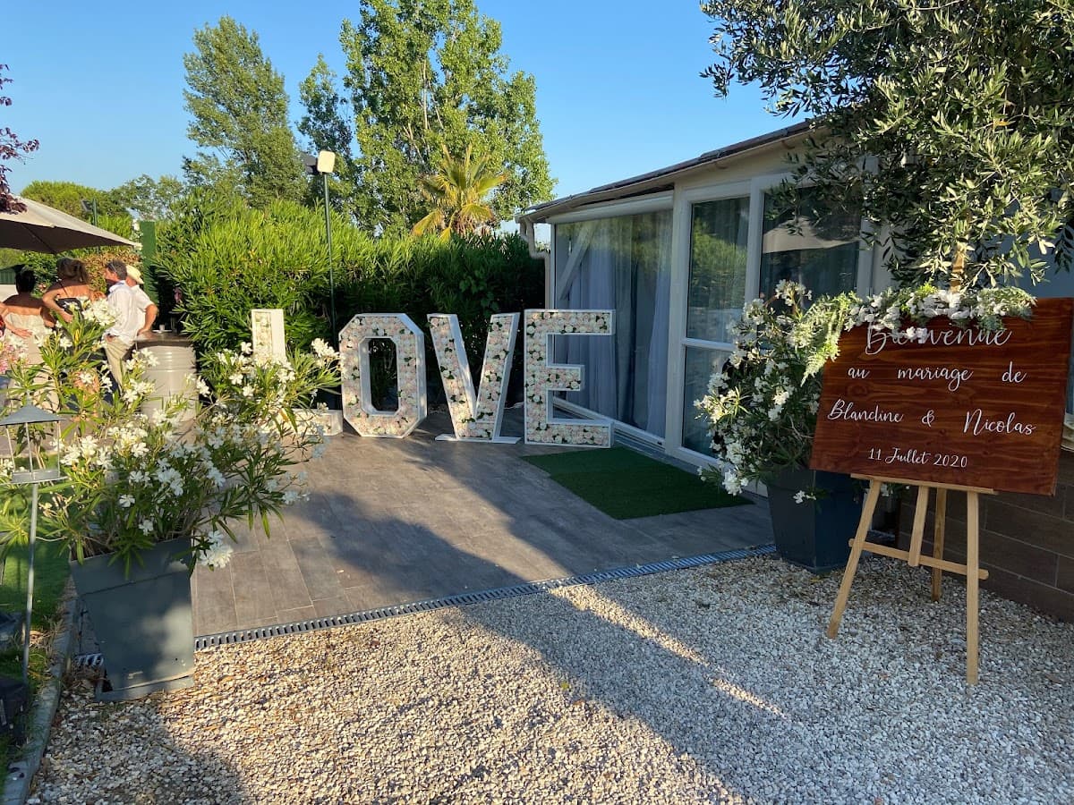 Auberge Des Pins: destination wedding venue in 83440 Tourrettes, France