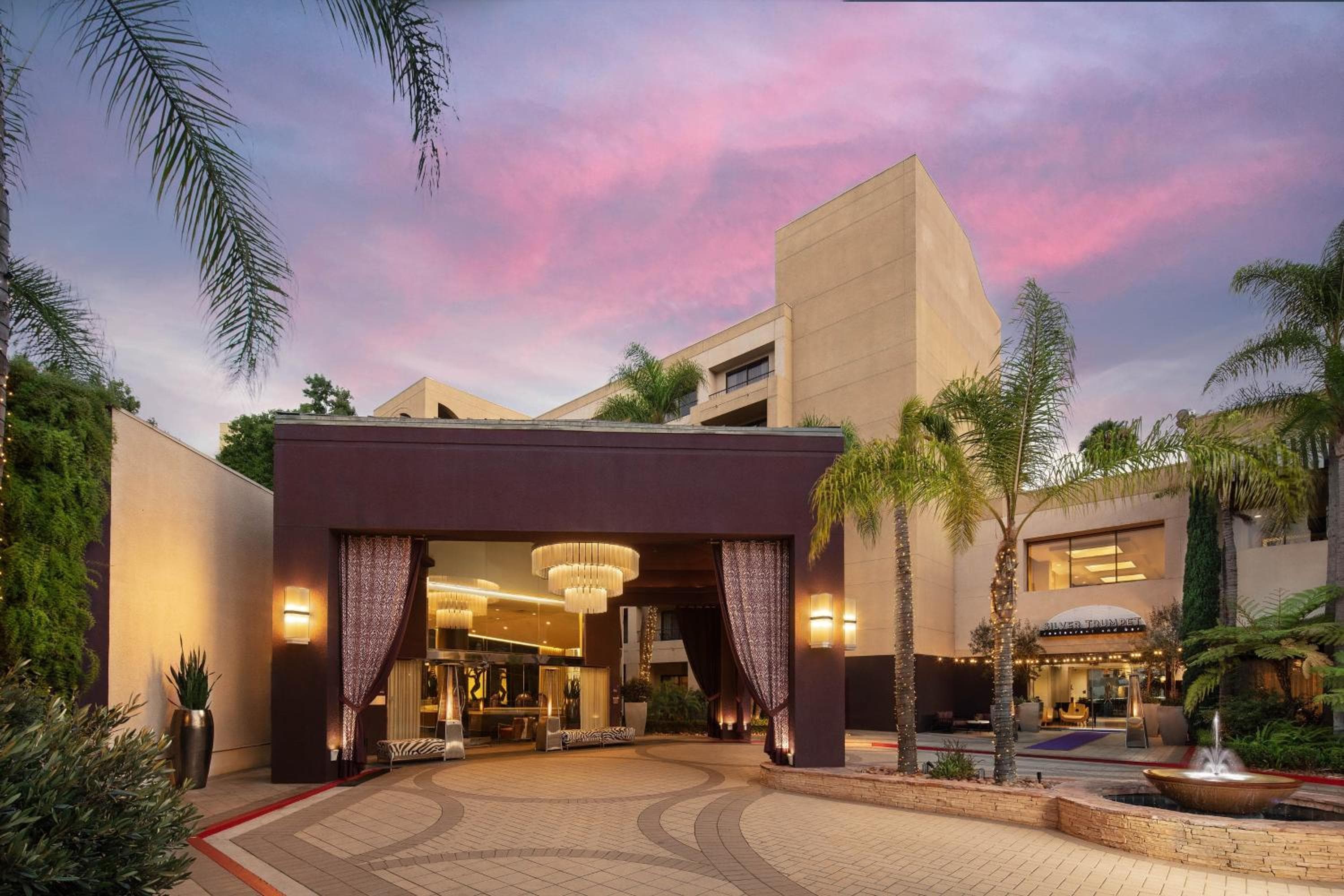 Avenue of the Arts Costa Mesa, a Tribute Portfolio Hotel, wedding venue in Costa Mesa, United States