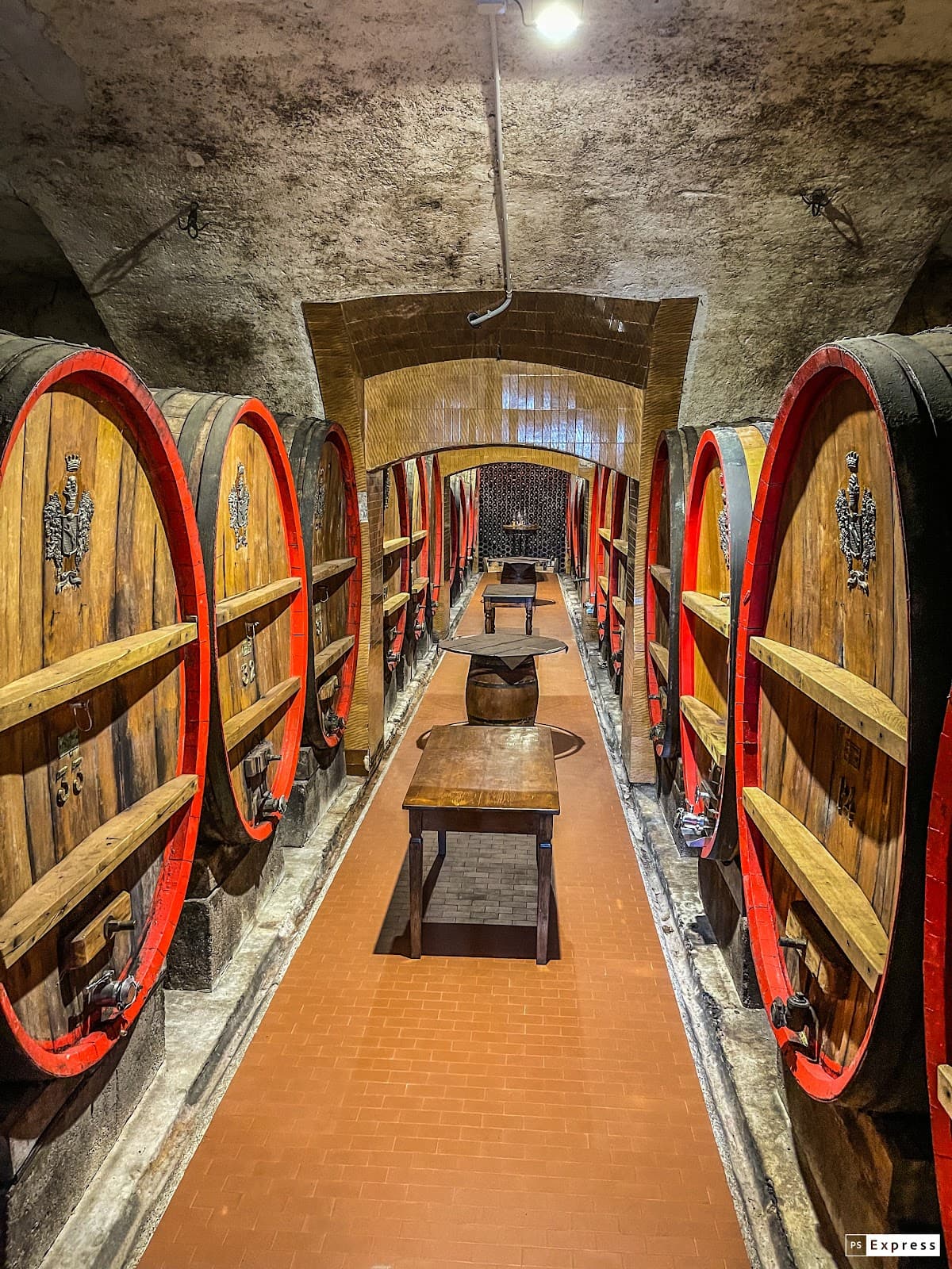 Azienda Agraria Vitivinicola Redaelli De Zinis: destination wedding venue in 25080 Calvagese della Riviera BS, Italy