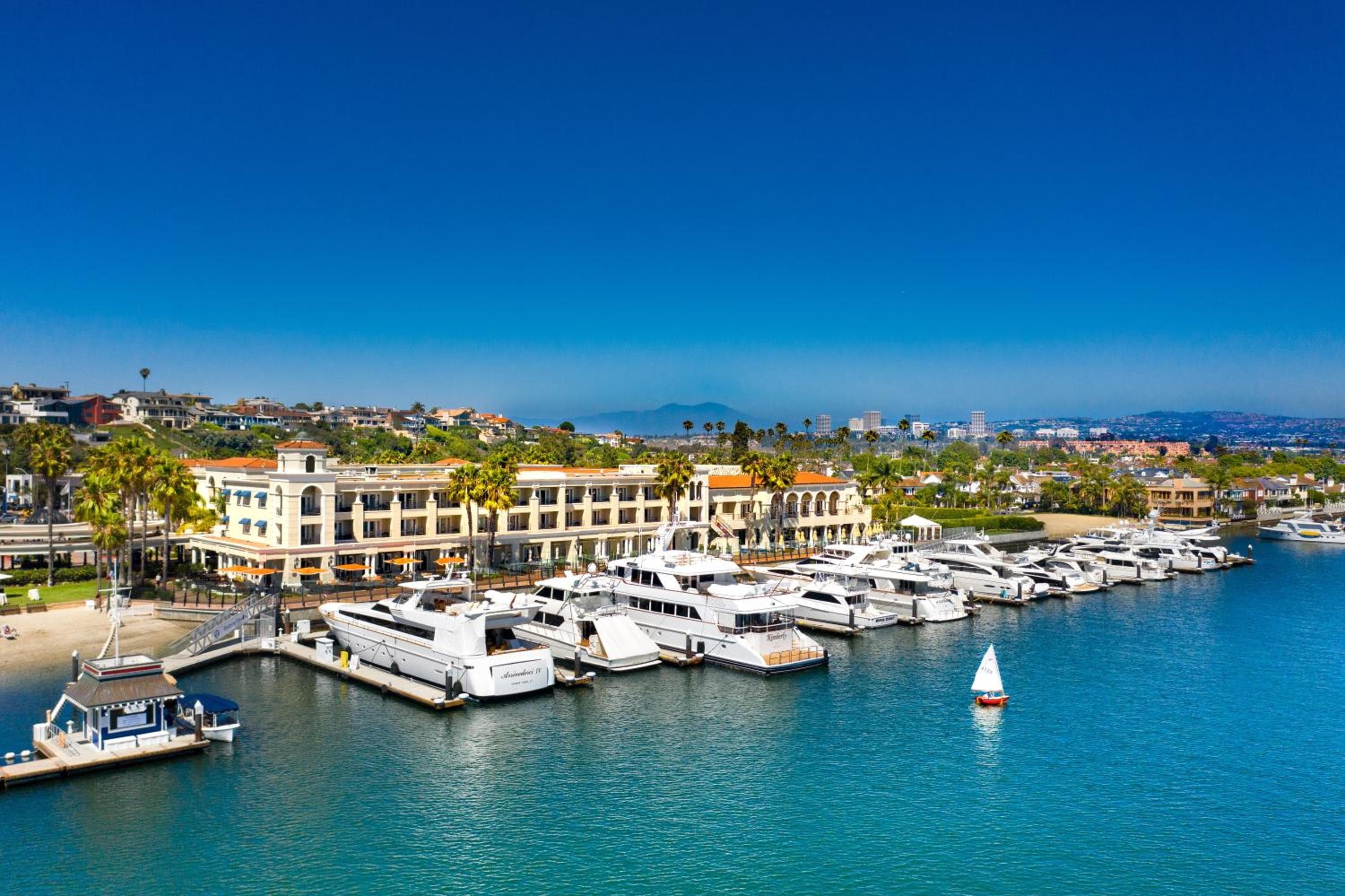 Balboa Bay Resort, wedding venue in Newport Beach, United States