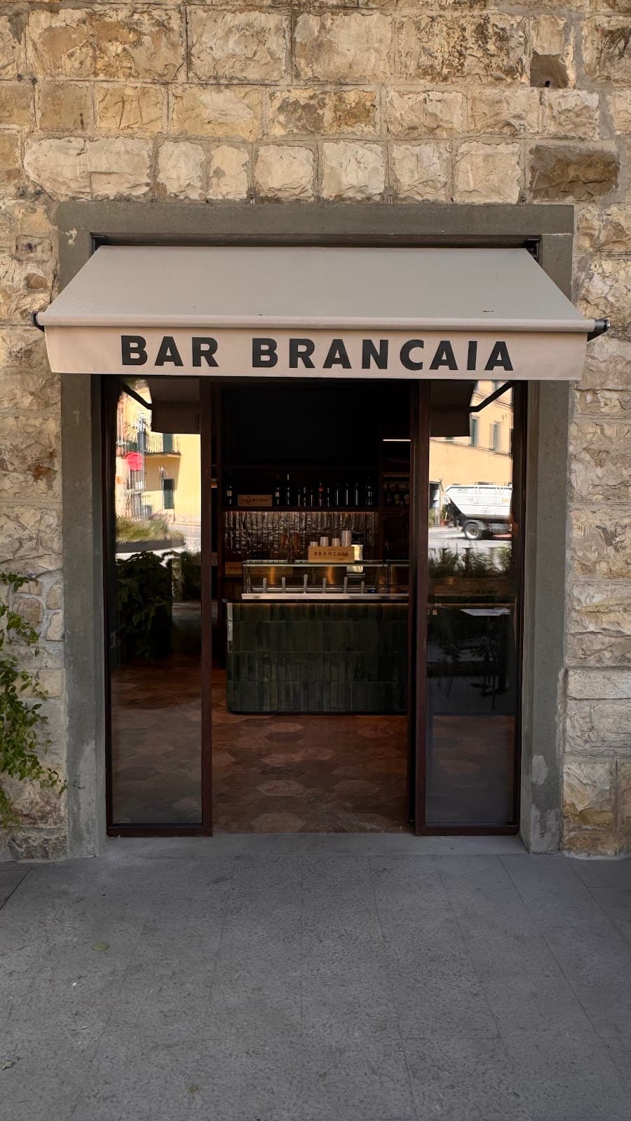 Bar Brancaia: destination wedding venue in Castellina in Chianti, Italy