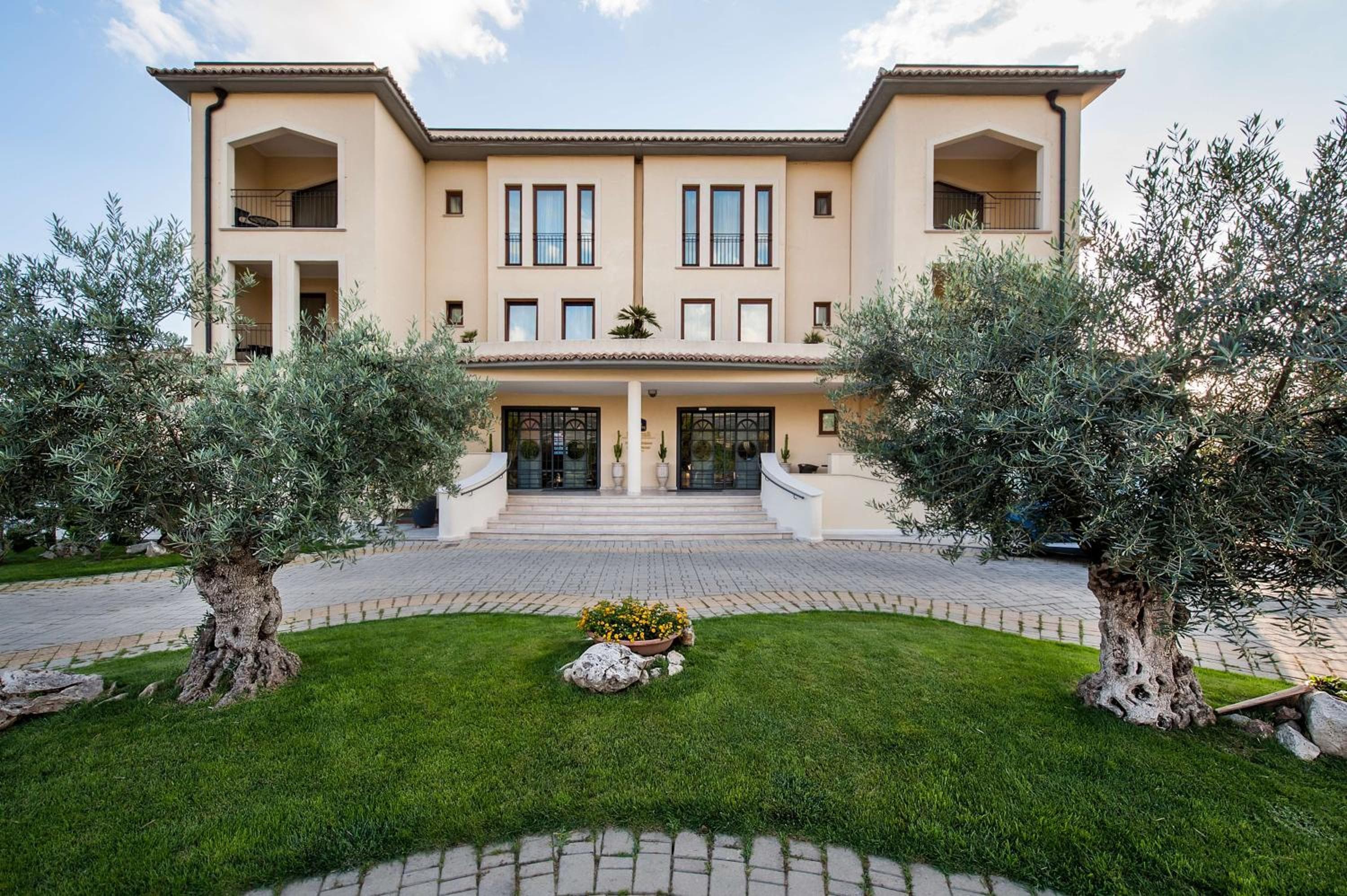 Best Western Premier Villa Fabiano Palace Hotel, wedding venue in Quattromiglia, Italy