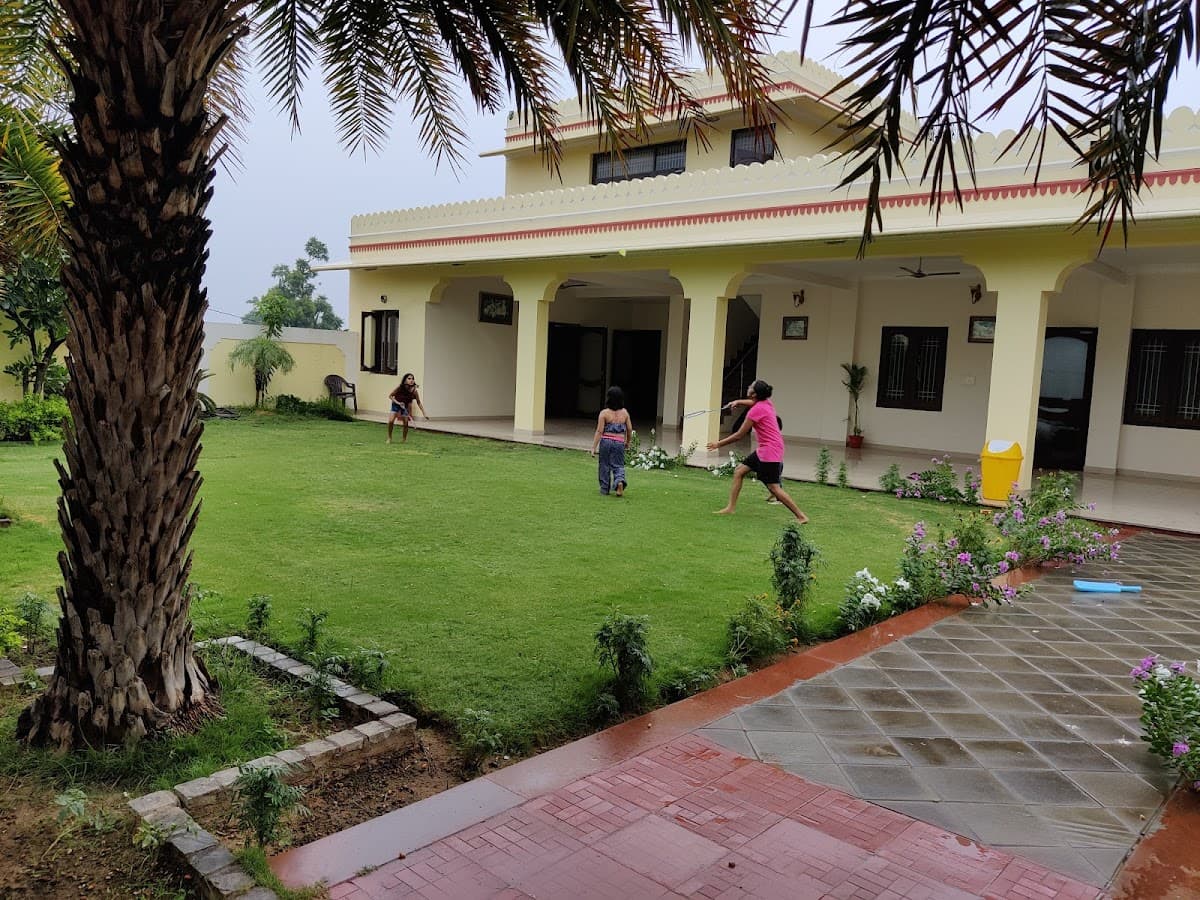 Black Bear Farmhouse - Private Party, Bachelor Party, Destination Wedding, Family Party Place, Private Villa, Farm stay — destination wedding venue in Rajasthan 302012, India