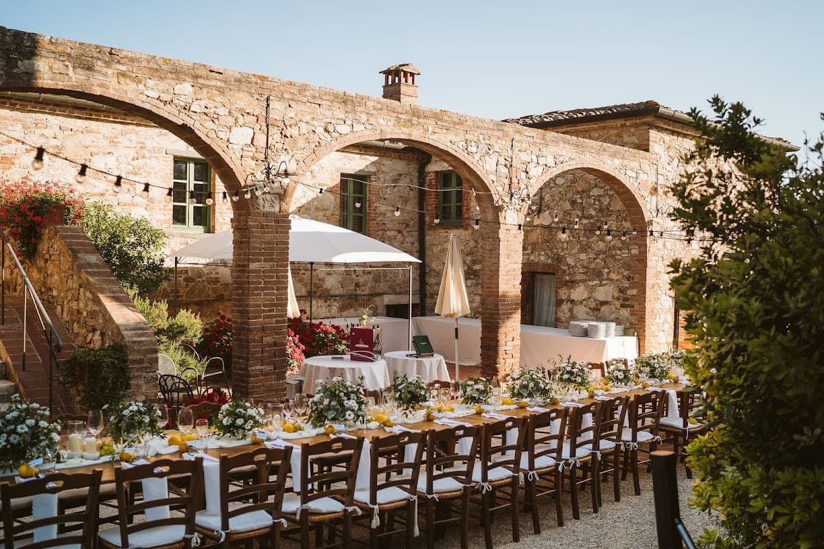Borgo Casabianca: destination wedding venue in 53041 Asciano SI, Italy