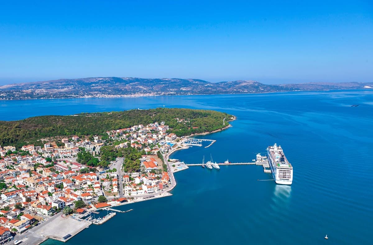 Canale Hotel & Suites — destination wedding venue in Αργοστόλι 281 00, Greece