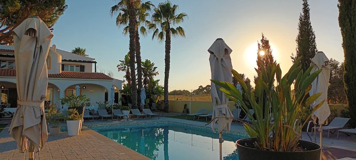 Casa Bela Moura Boutique Hotel & Wine: destination wedding venue in 8400-450 Porches, Portugal