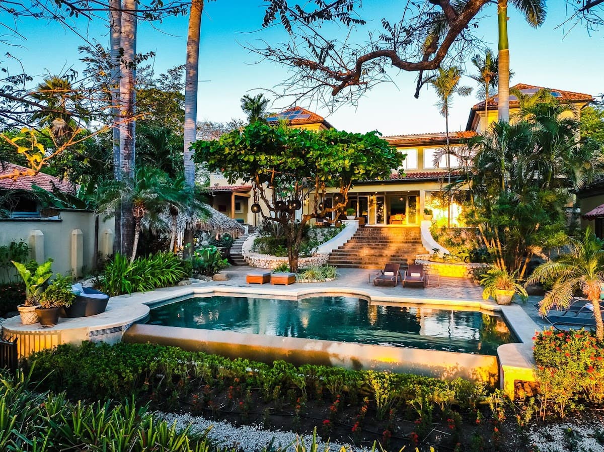 Casa de Luz - Langosta Vacation Rental: destination wedding venue in Tamarindo, Costa Rica