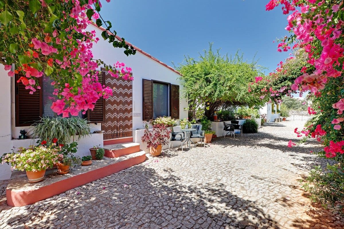 Casa Ferrobo: destination wedding venue in 8150-032 São Brás de Alportel, Portugal