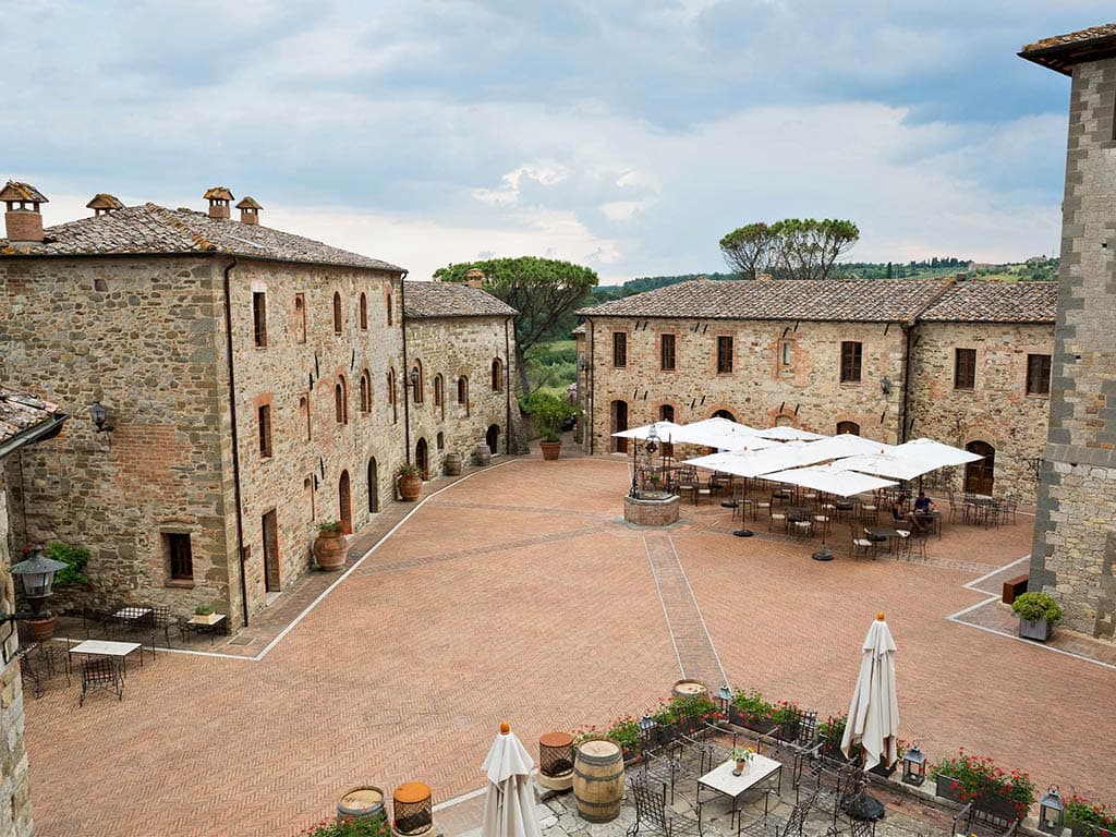 Castel Monastero RESORT: destination wedding venue in 53019 Castelnuovo Berardenga SI, Italy