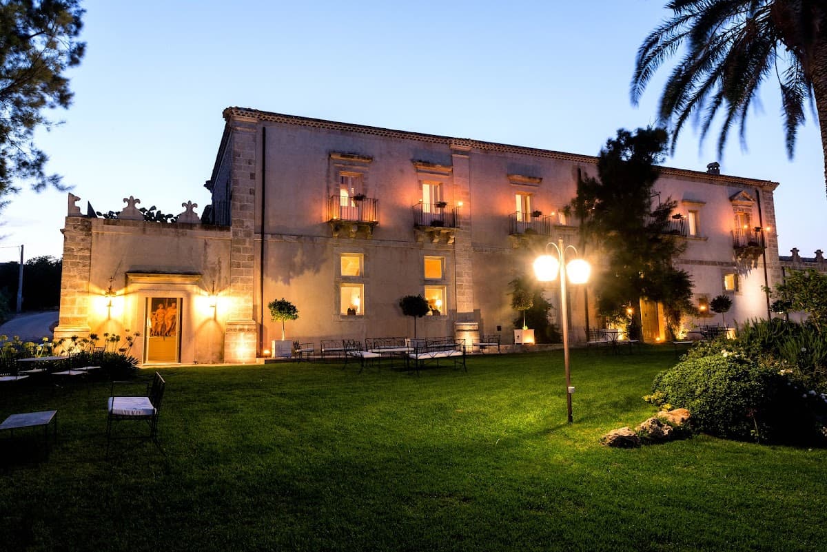 Castello Camemi: destination wedding venue in Vizzini, Italy